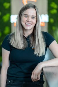 Kleman Physiotherapie Leverkusen: Portrait von Physiotherapeutin Romy Kleman